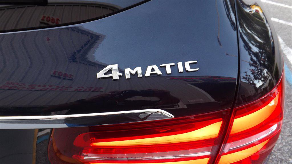 used 2018 Mercedes-Benz GLC 300 car, priced at $22,995