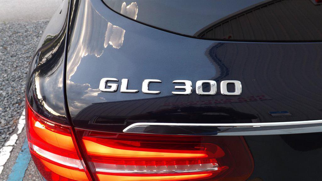 used 2018 Mercedes-Benz GLC 300 car, priced at $22,995