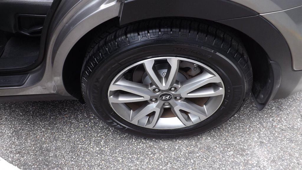 used 2014 Hyundai Santa Fe Sport car, priced at $11,995