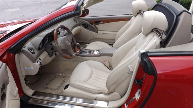 used 2009 Mercedes-Benz SL-Class car, priced at $18,995