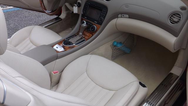 used 2009 Mercedes-Benz SL-Class car, priced at $18,995