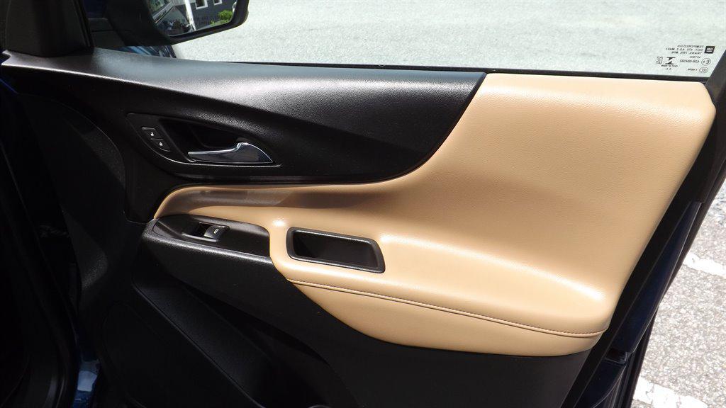 used 2022 Chevrolet Equinox car, priced at $26,995