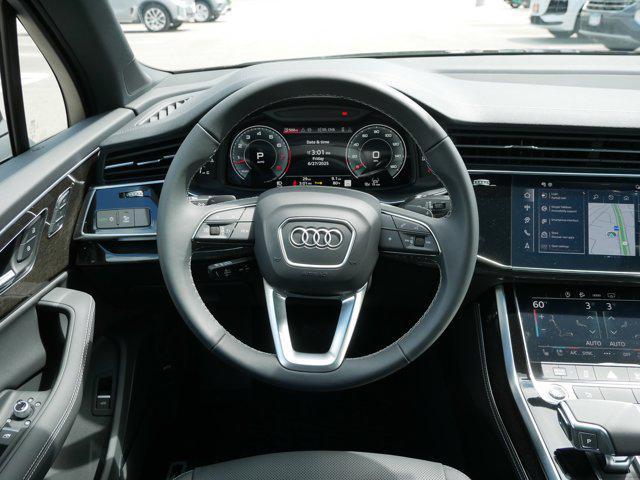 new 2025 Audi Q7 car, priced at $70,451