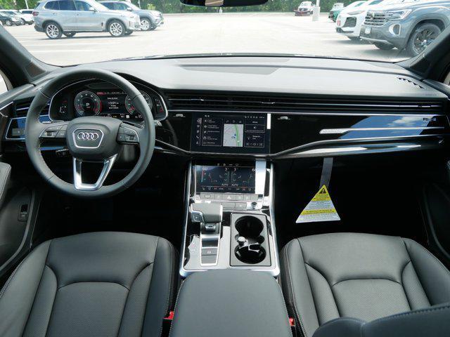 new 2025 Audi Q7 car, priced at $70,451