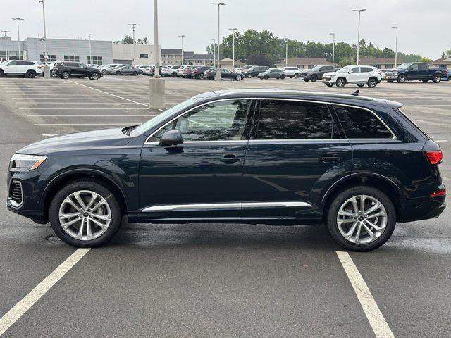 new 2025 Audi Q7 car, priced at $69,870