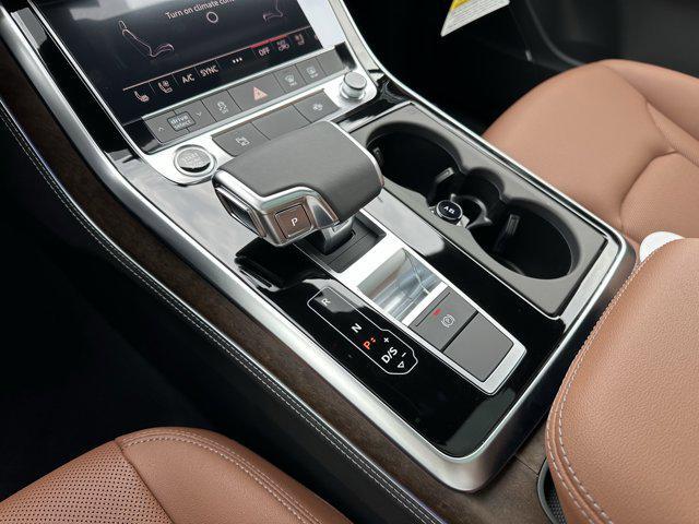 new 2025 Audi Q7 car, priced at $69,870