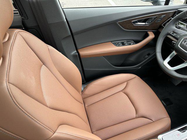 new 2025 Audi Q7 car, priced at $69,870