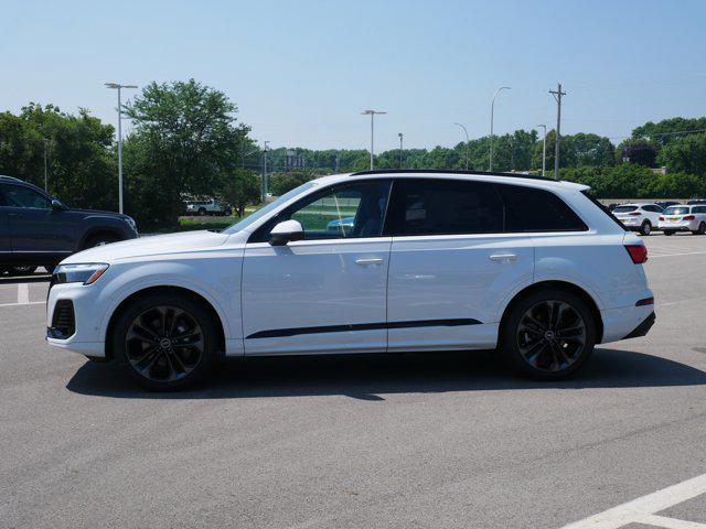 new 2025 Audi Q7 car, priced at $70,151