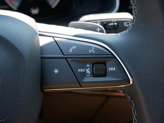 new 2025 Audi Q7 car, priced at $70,151