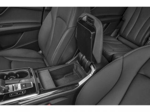 new 2025 Audi Q7 car, priced at $71,450