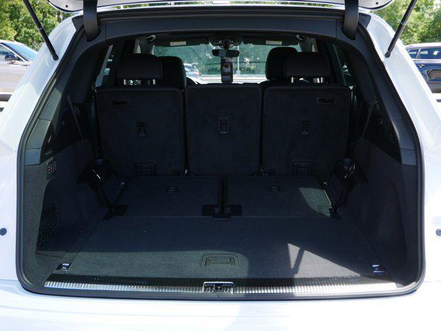 new 2025 Audi Q7 car, priced at $65,870