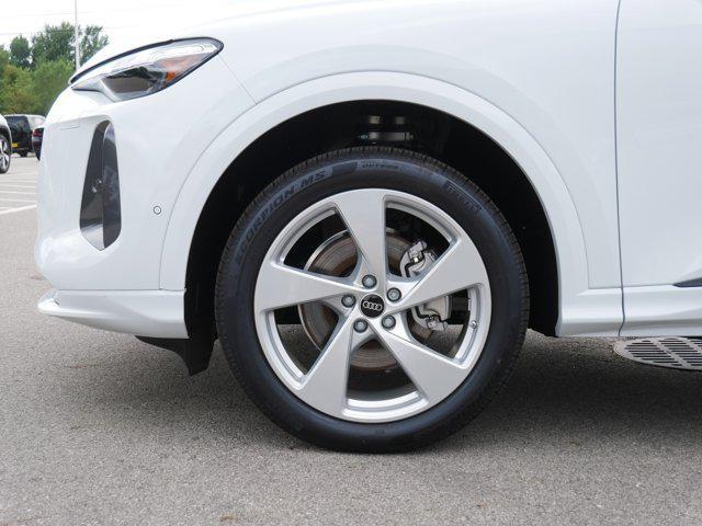 new 2025 Audi Q5 car, priced at $59,300