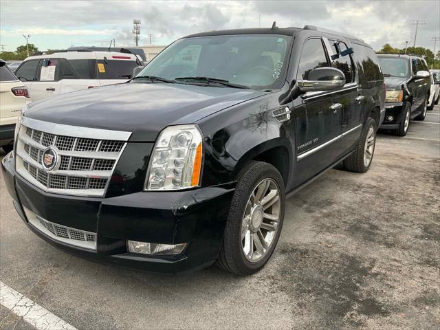 used 2014 Cadillac Escalade ESV car, priced at $18,995