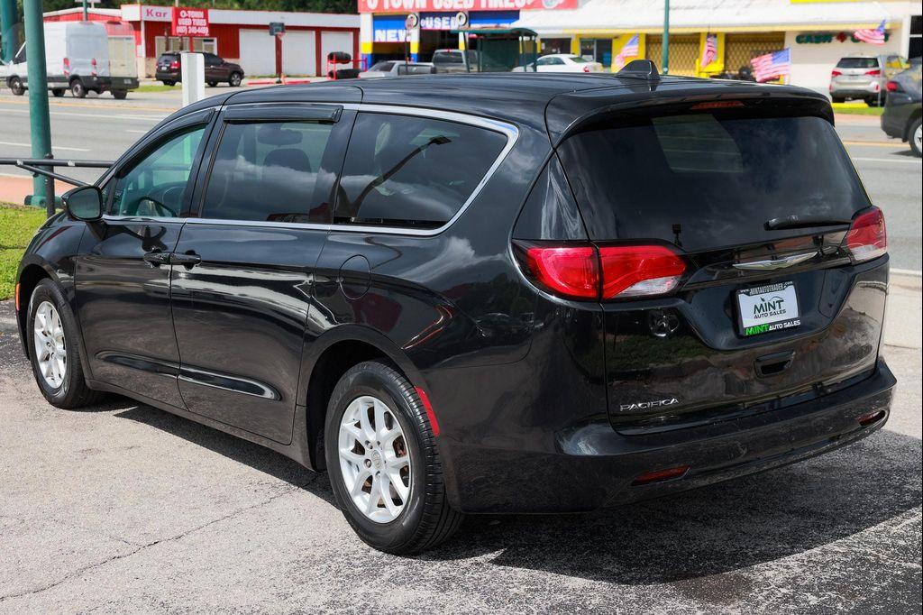 used 2017 Chrysler Pacifica car, priced at $7,495