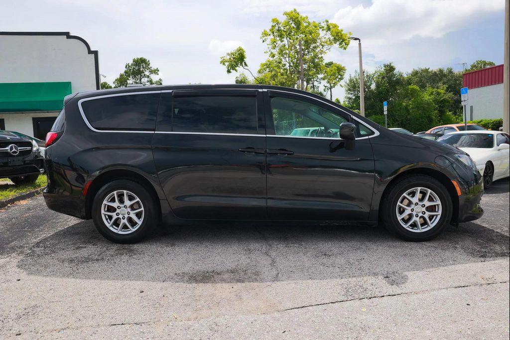 used 2017 Chrysler Pacifica car, priced at $7,495