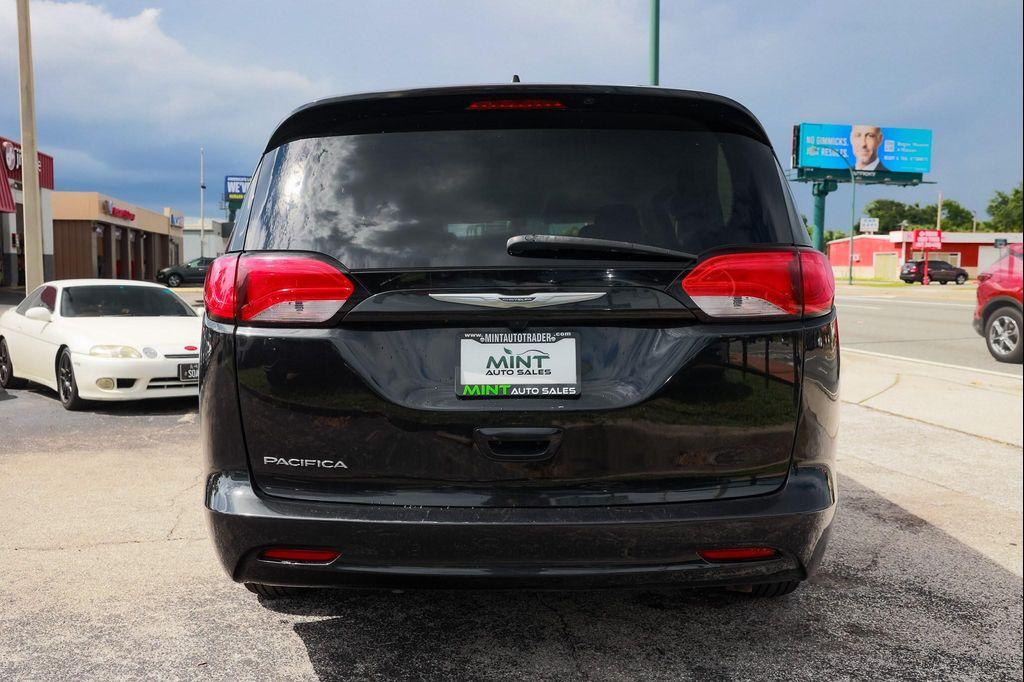 used 2017 Chrysler Pacifica car, priced at $7,495