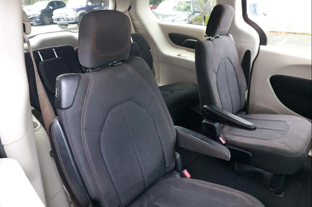 used 2017 Chrysler Pacifica car, priced at $7,495
