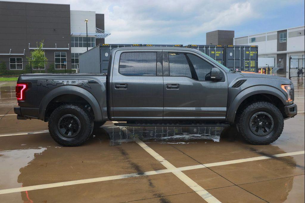 used 2018 Ford F-150 car, priced at $33,000