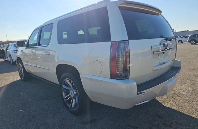 used 2013 Cadillac Escalade ESV car, priced at $15,995