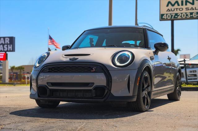 used 2022 MINI Hardtop car, priced at $18,995