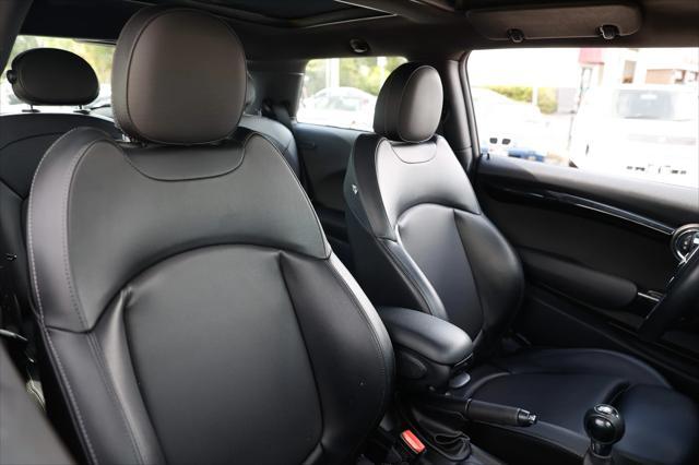 used 2015 MINI Hardtop car, priced at $11,995