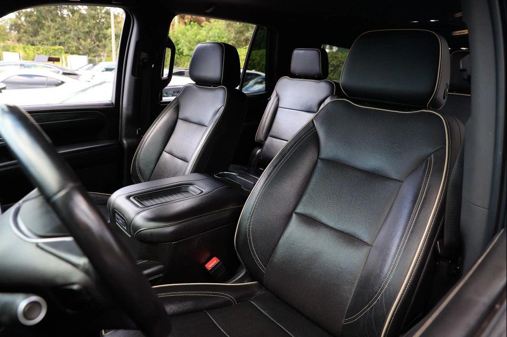 used 2021 GMC Yukon car, priced at $33,995