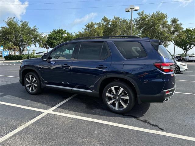 new 2025 Honda Pilot car, priced at $45,677