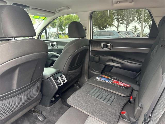 used 2022 Kia Sorento car, priced at $18,400