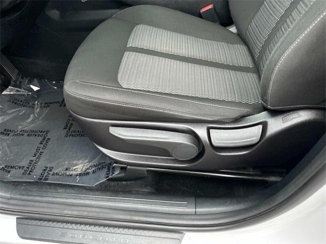 used 2022 Kia Sorento car, priced at $18,400