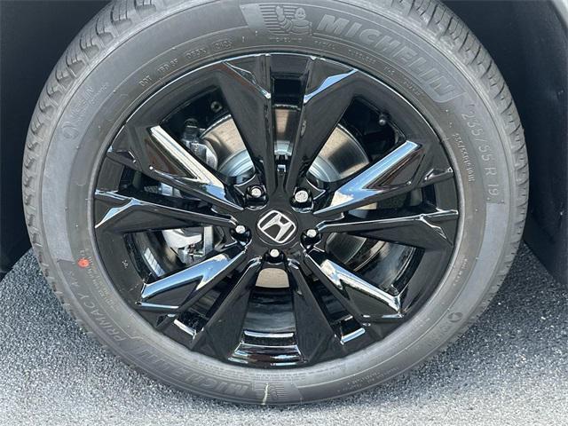 new 2026 Honda CR-V Hybrid car, priced at $41,389