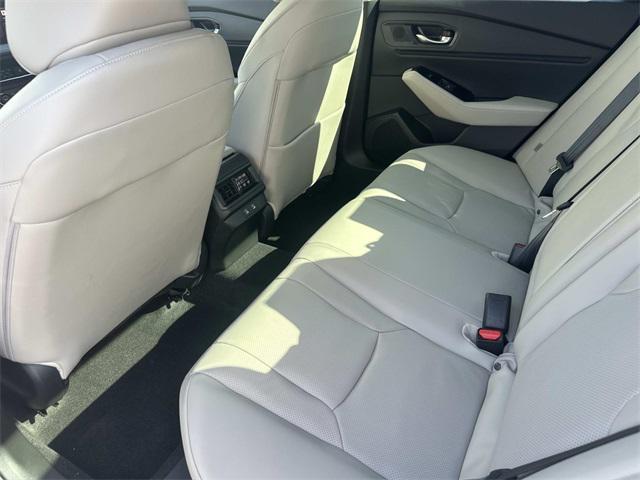 new 2025 Honda Accord Hybrid car, priced at $37,957