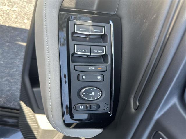 new 2025 Honda Accord Hybrid car, priced at $37,957