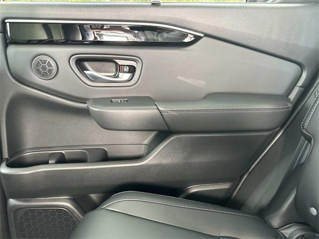 new 2025 Honda Pilot car, priced at $47,185