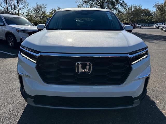 new 2025 Honda Pilot car, priced at $46,044