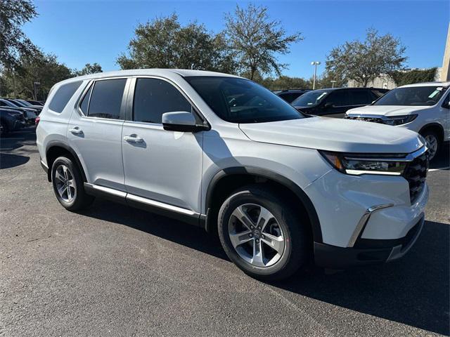 new 2025 Honda Pilot car, priced at $46,044