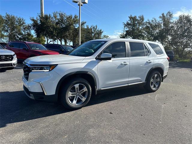 new 2025 Honda Pilot car, priced at $45,262