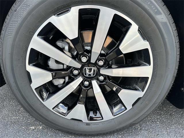 new 2026 Honda Odyssey car, priced at $42,444