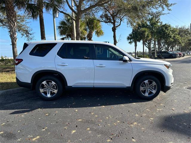 new 2025 Honda Pilot car, priced at $43,390