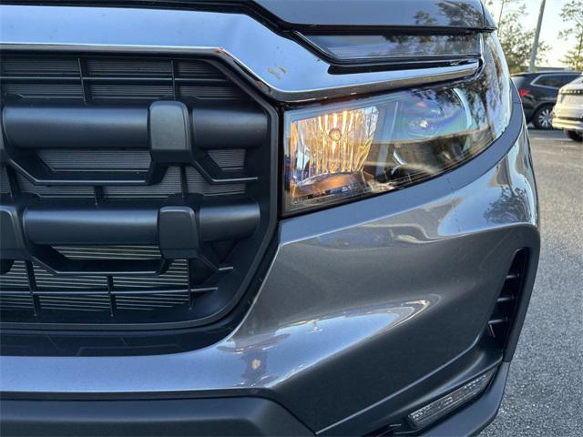 new 2025 Honda Ridgeline car, priced at $39,672