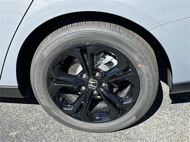new 2025 Honda Accord car, priced at $31,039
