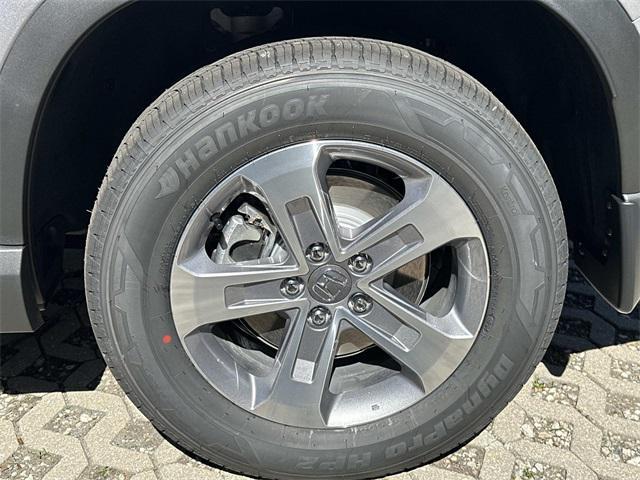 new 2025 Honda Pilot car, priced at $42,663