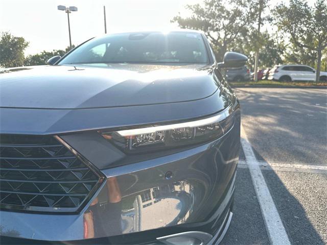 new 2025 Honda Accord Hybrid car, priced at $37,957
