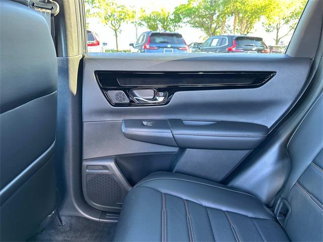 new 2025 Honda CR-V Hybrid car, priced at $42,495