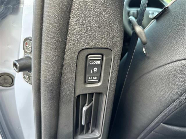 new 2025 Honda Odyssey car, priced at $45,556