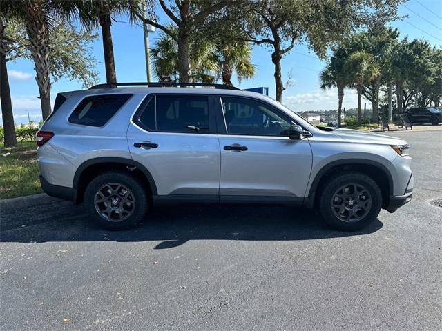 new 2025 Honda Pilot car, priced at $48,672