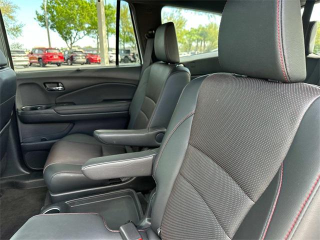 used 2022 Honda Pilot car, priced at $37,500