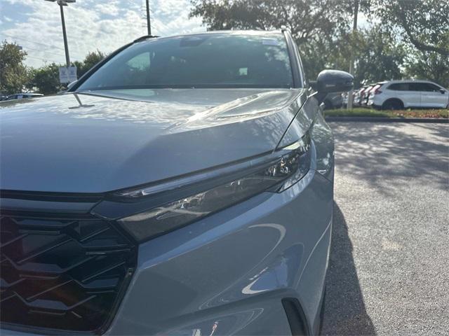 new 2026 Honda CR-V Hybrid car, priced at $40,575