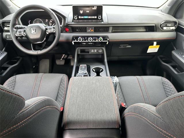new 2025 Honda Pilot car, priced at $40,155