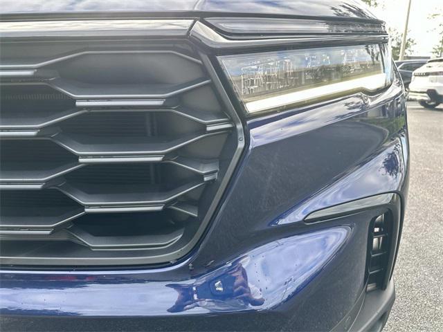 new 2025 Honda Pilot car, priced at $40,155