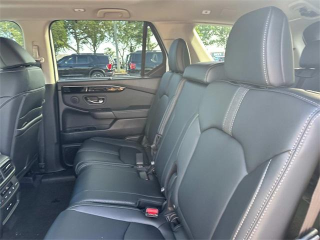new 2025 Honda Pilot car, priced at $47,567
